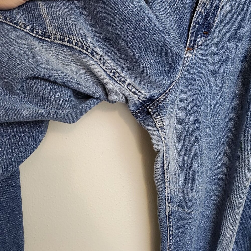 Vintage Lee baggy fit high waisted jeans with jeweled button - Picture 8 of 12